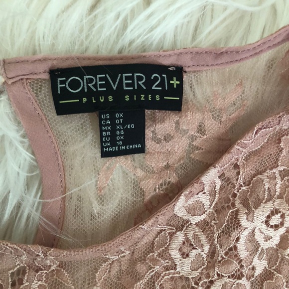 Beautiful, Mauve, lace, bell sleeved blouse - Picture 3 of 6